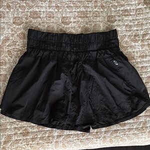 Free People Movement Black Women's Skort Skirt / shorts size XL Active Skirt